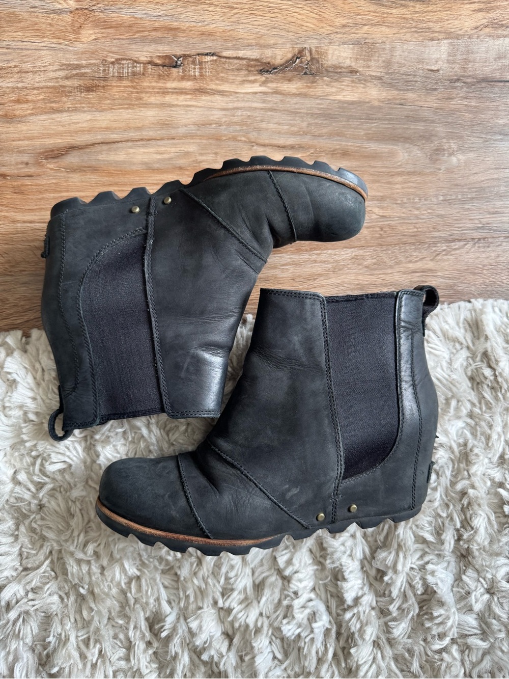 Sorel Black Wedge Chelsea Ankle Boots
